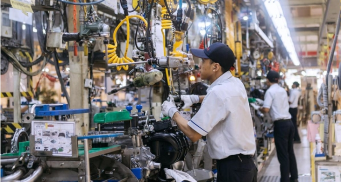 Peran Strategis Industri Manufaktur dalam membangun Ekonomi